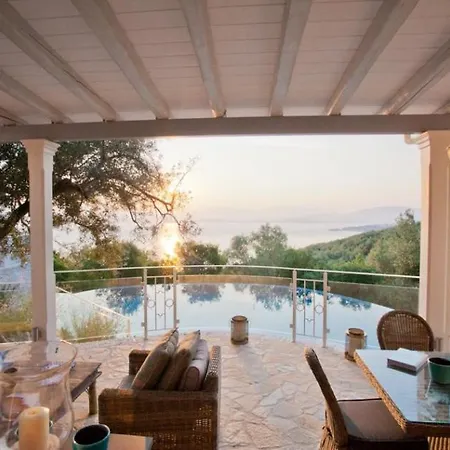 Sleeps 6 Pool T820117 Villa *